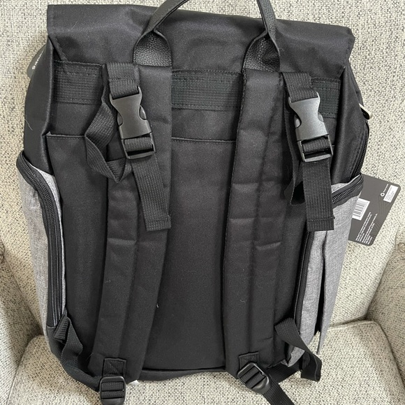 Eddie Bauer Crosstown Cascade Back Pack Diaper Bag - Picture 13 of 13